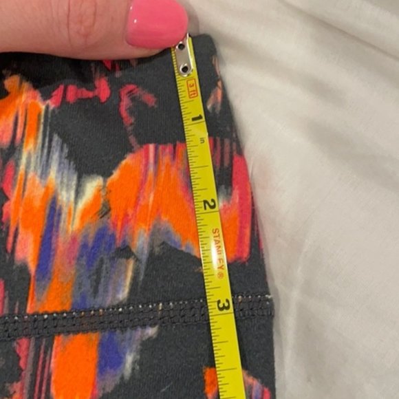 Zella Live in Crop Legging in Floral Print - Picture 9 of 11